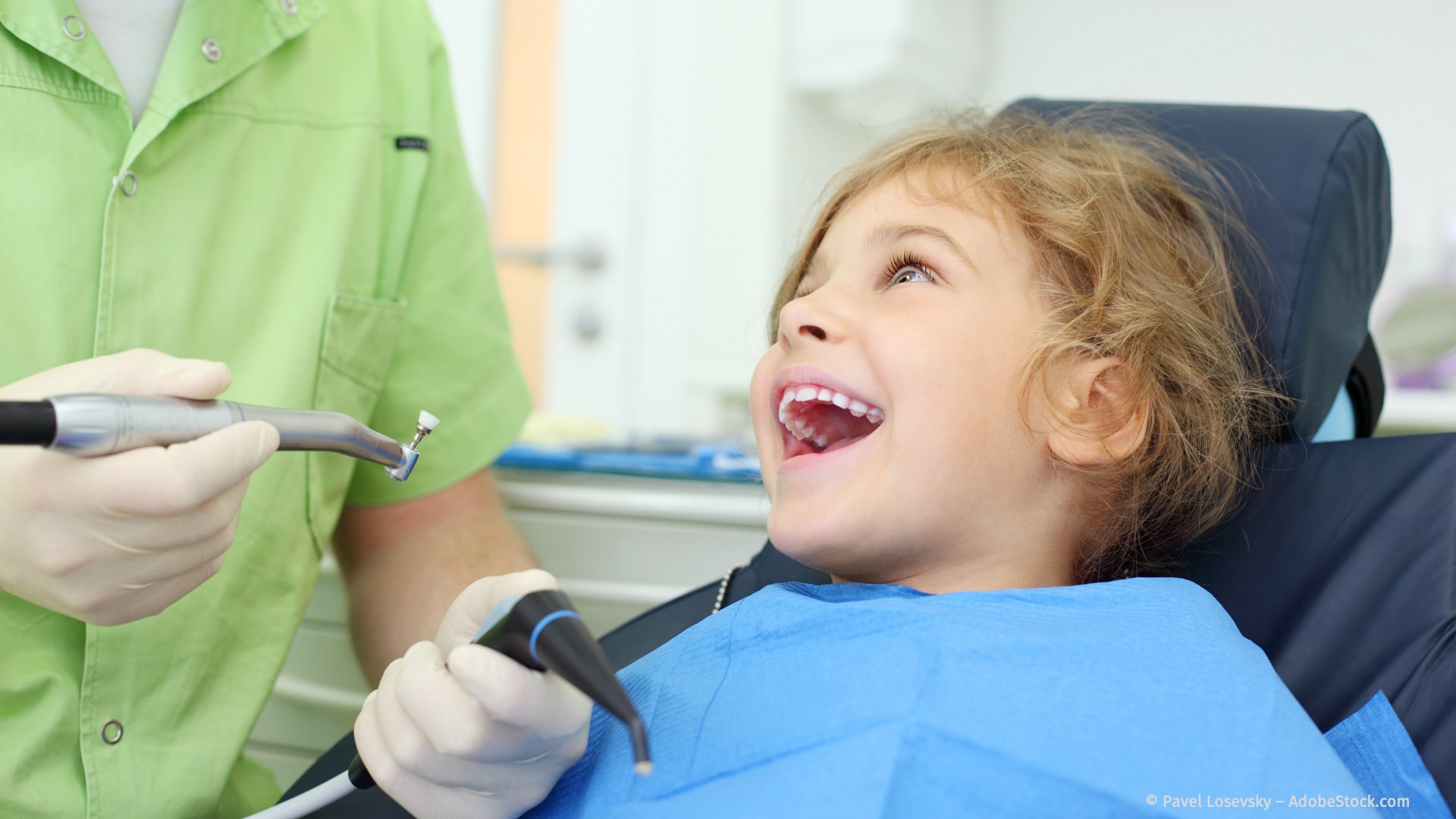 Gesunde Kinderzähne mit regelmäßiger Prophylaxe